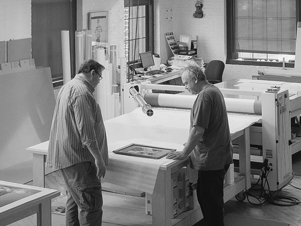 Fine photography mounting studio